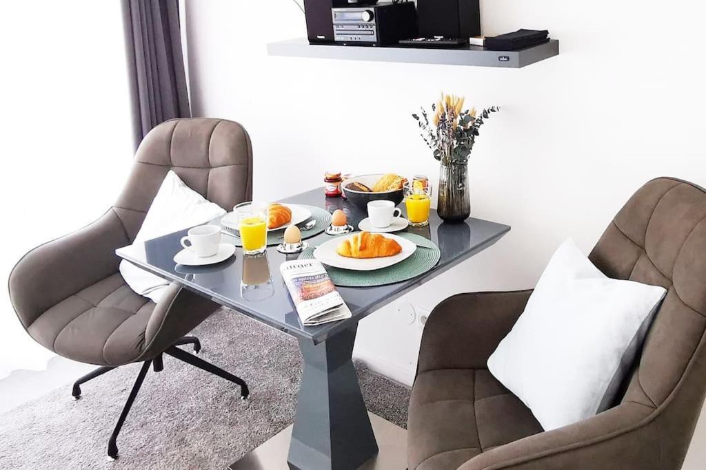 Hh 03 By Rockchair - Superhost Status - Modernes Mit Sonnigem Balkon & Premium Boxspringbetten In Winterhude - Geheimtipp Hamburg-Harburg